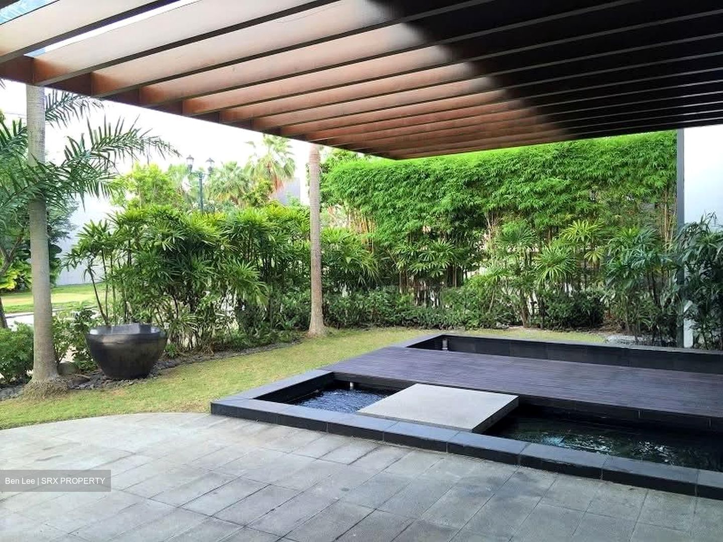 Ocean Drive (D4), Detached #573899311